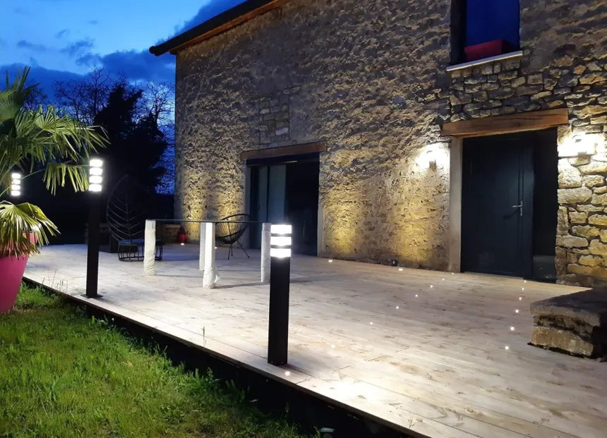 Éclairage extérieur design pour jardin, terrasse et allées