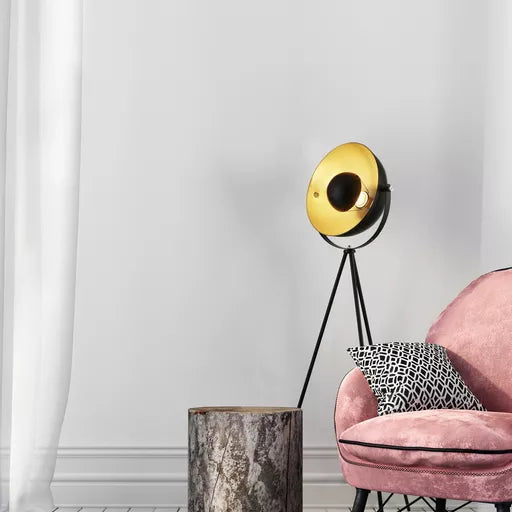 Lampadaire Blink noir - vue d'ensemble dans un salon